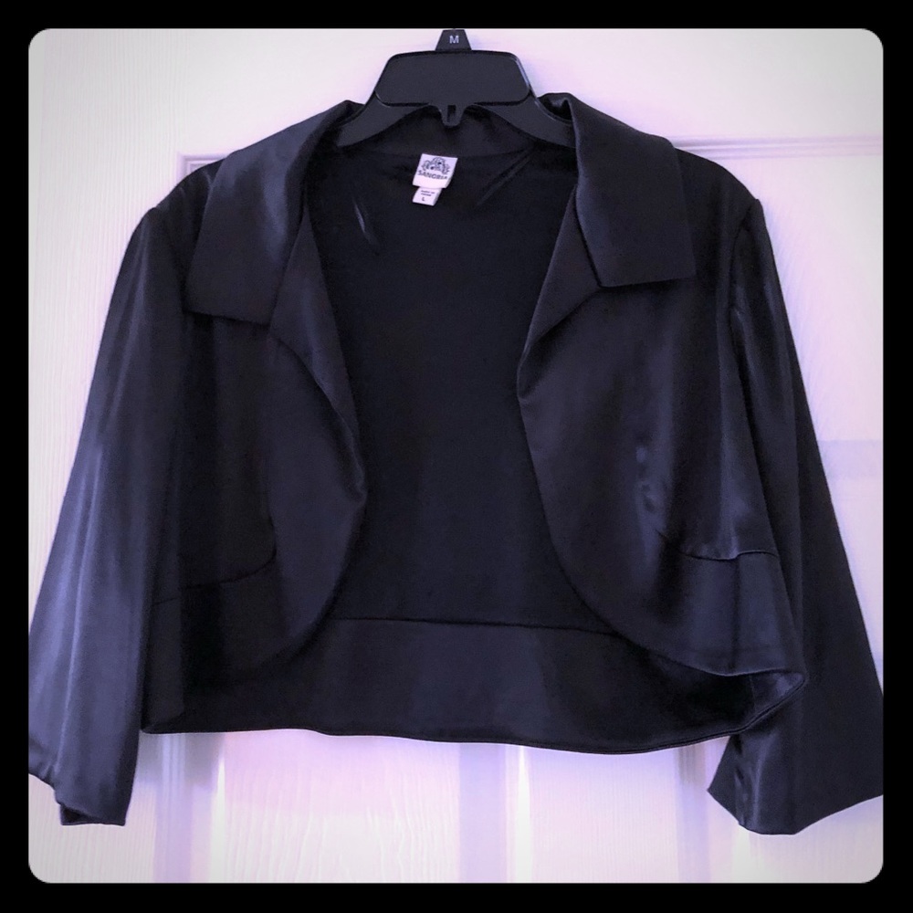 🆕 Sangria 3/4 Sleeve Satin Bolero